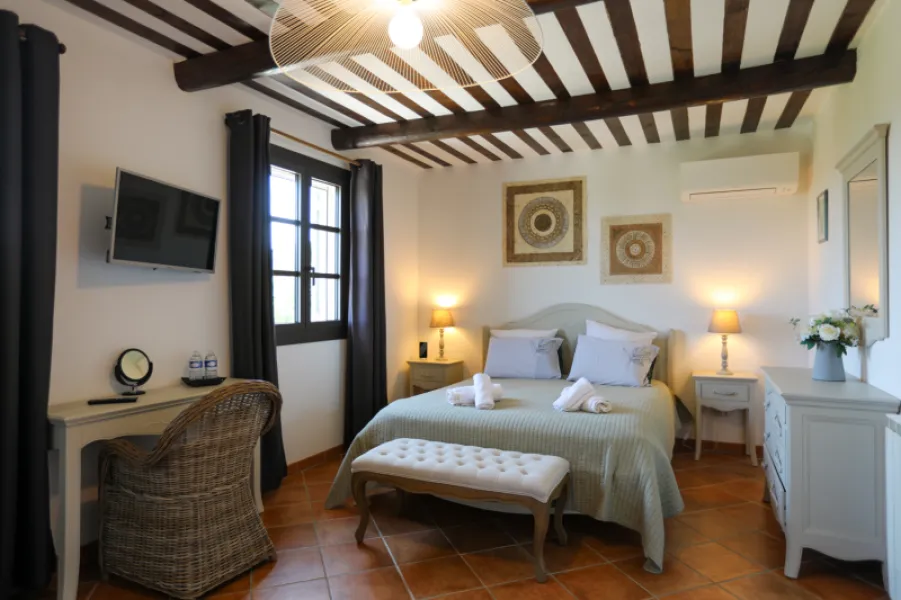 Demeure de prestige Murs 16 pièces avec dépendance et piscine chauffée