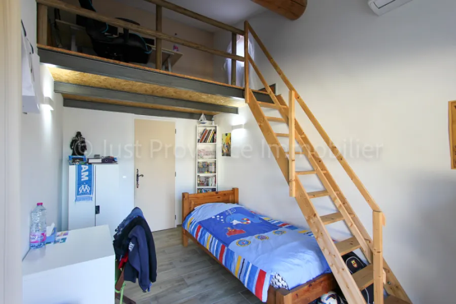 À vendre maison Méthamis 5 pièces 126.28 m2 avec piscine et garage