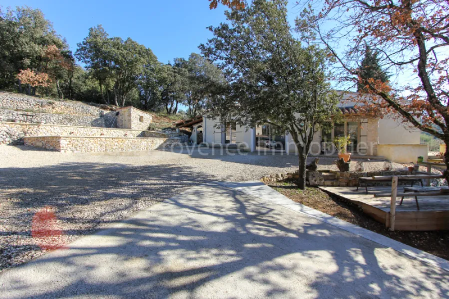 À vendre maison Méthamis 5 pièces 126.28 m2 avec piscine et garage