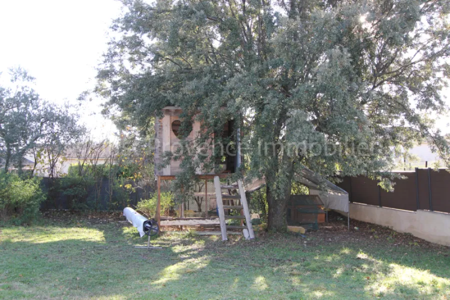 Maison Mazan 5 pièces 123 m2 avec vue sur le Ventoux sur 1172 m² de terrain.