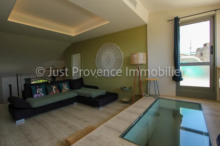 Maison Le Barroux 8 pièces 161.84 m2 avec terrasses et jardin