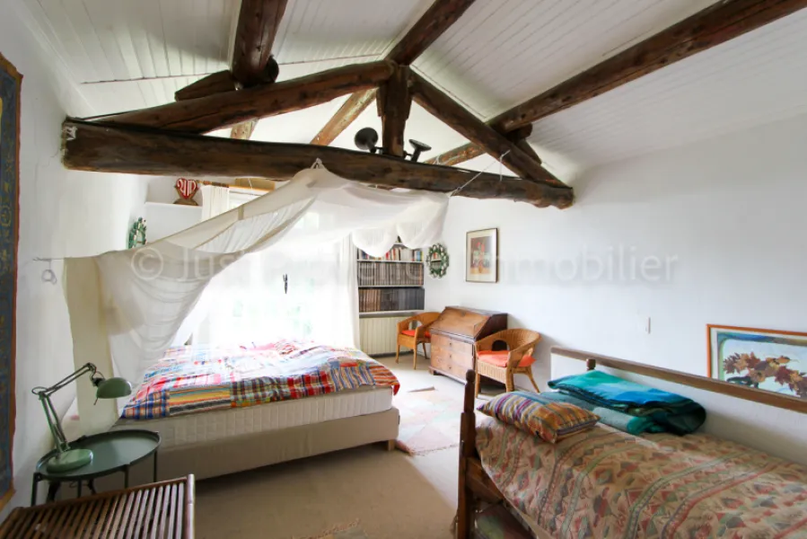 Mas Suzette 9 pièces avec vue, à rénover