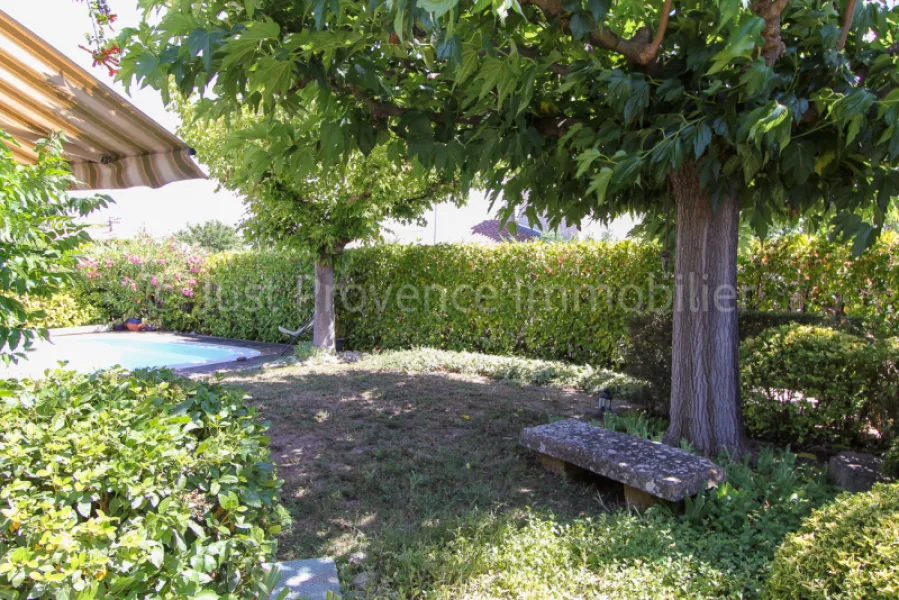 Maison Caromb 5 pièces avec garage et piscine