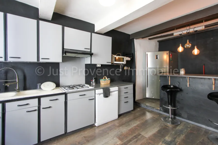 Caromb house, 4 rooms, 98.41 m2