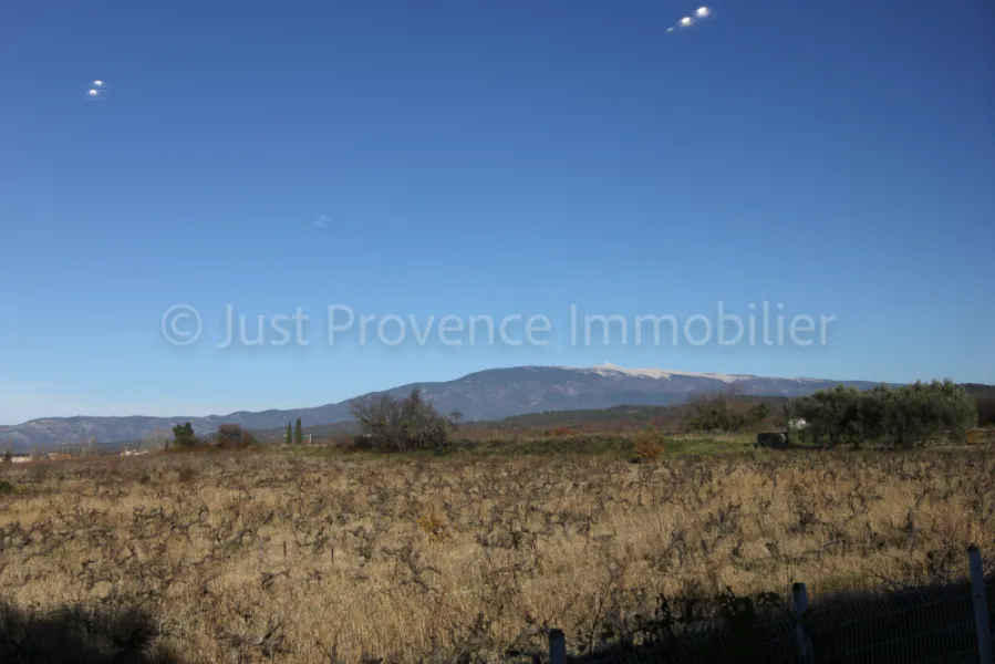 Maison Mazan 5 pièces 123 m2 avec vue sur le Ventoux sur 1172 m² de terrain.