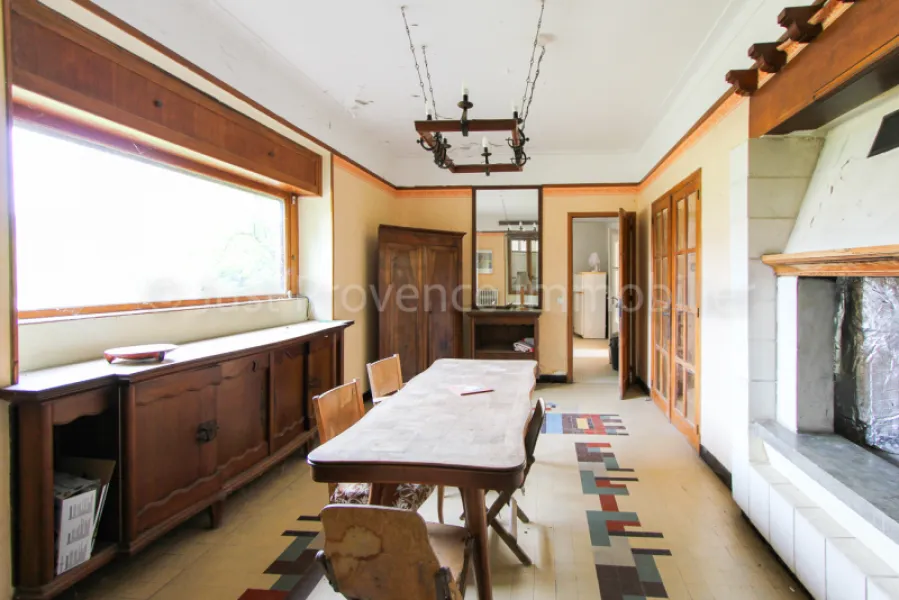 Maison d'environ 150.55 m² à Caromb, 10 pièces sur un terrain d'environ 742 m2 avec garage