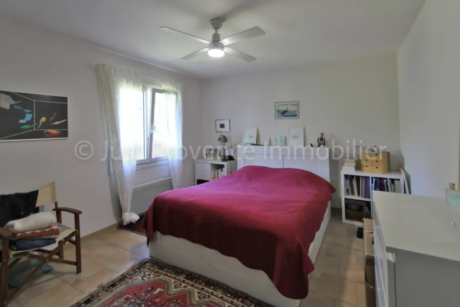 Carpentras villa de 127 m² avec garage et piscine sur un terrain de 1253 m²
