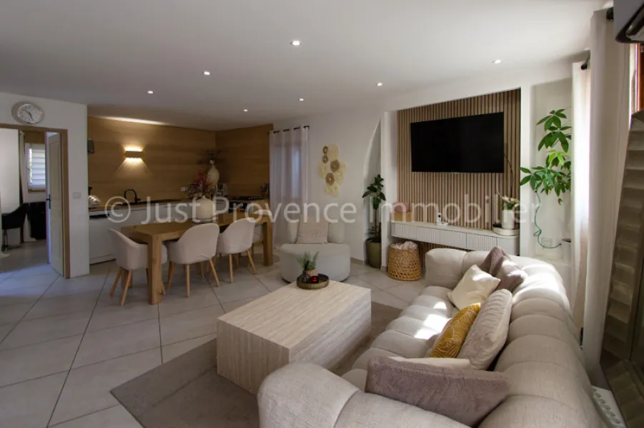 Caromb House, 4 rooms