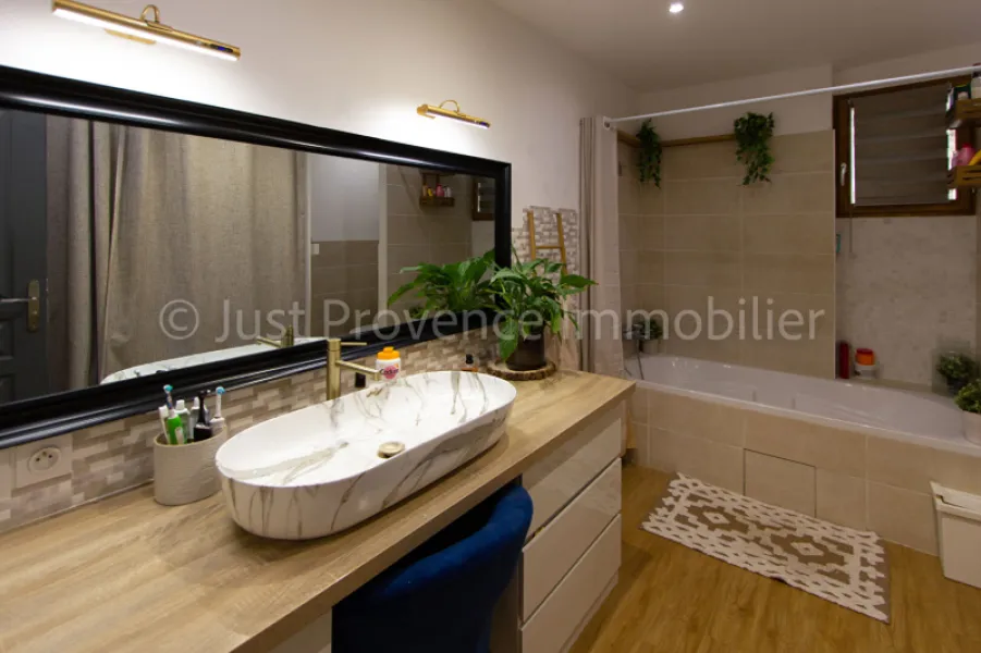Caromb House, 4 rooms