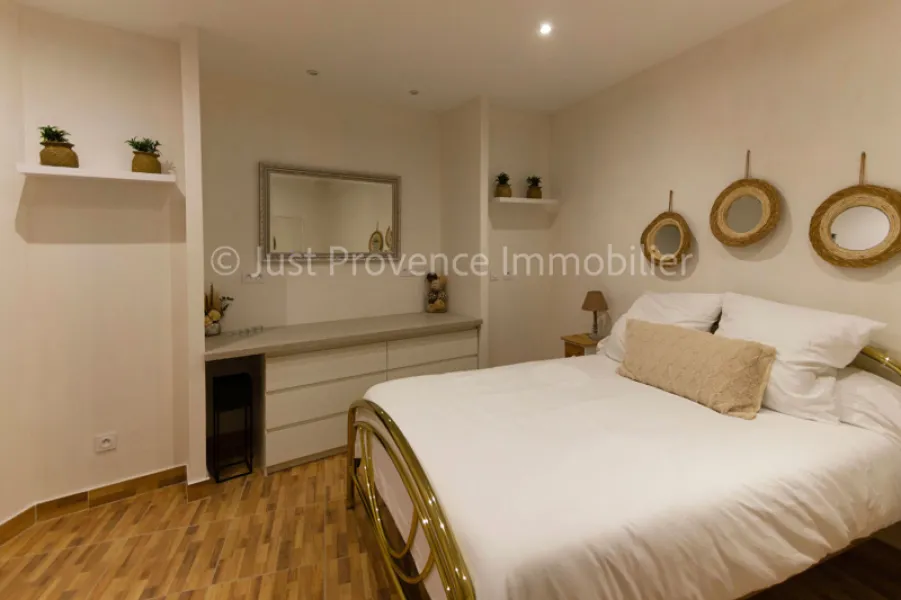 Caromb House, 4 rooms
